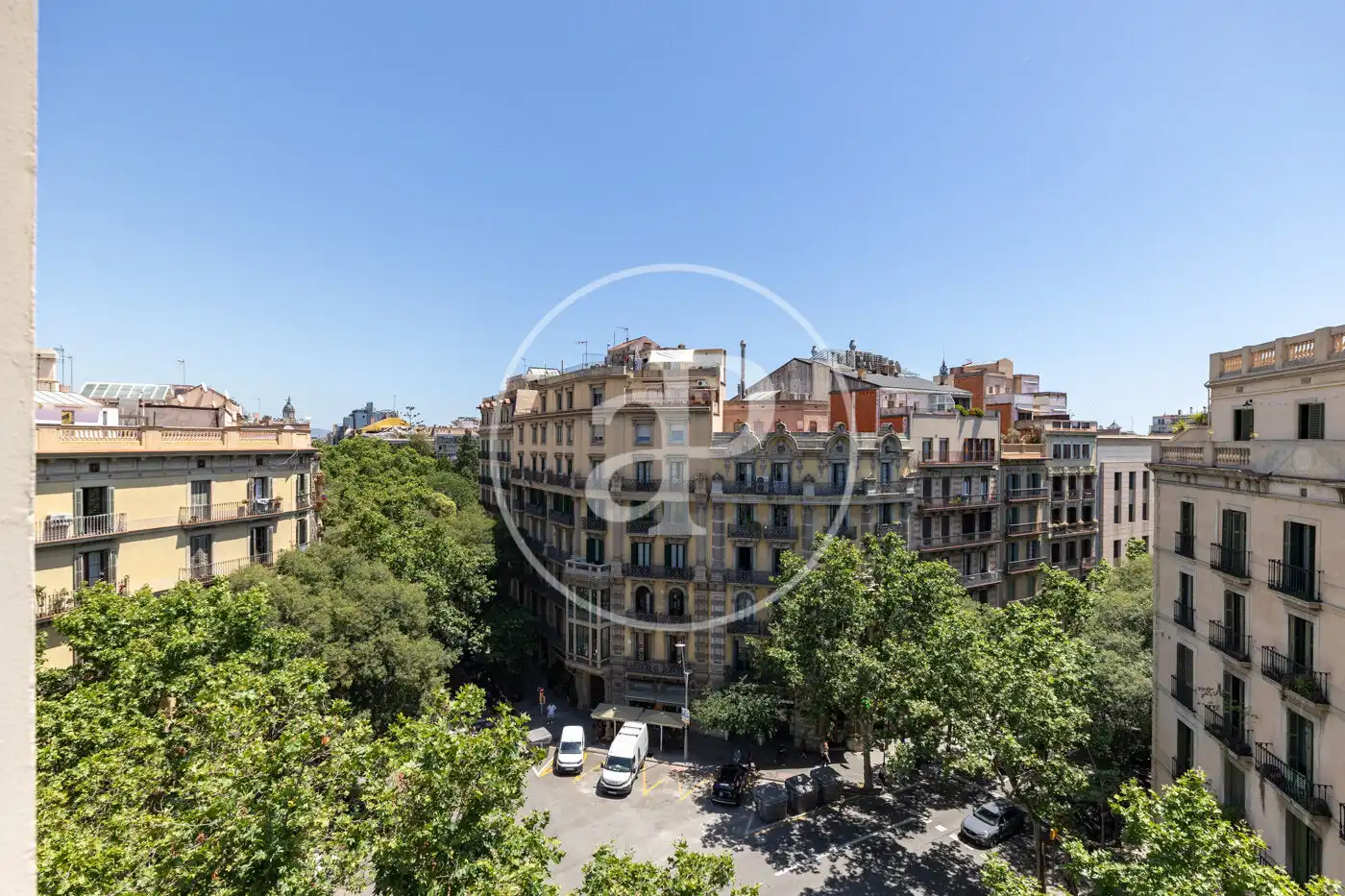 Vista exterior de Pis en venda en Barcelona amb Aire condicionat, Calefacció i Terrassa