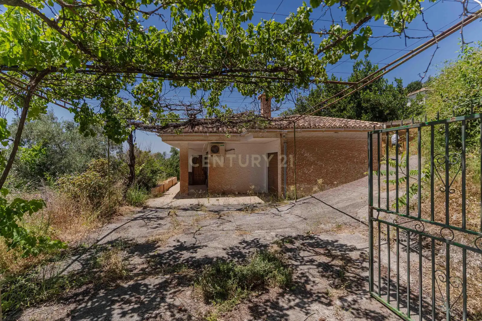 Finca rústica en venta en Carataunas con Jardín privado, Trastero y Piscina
