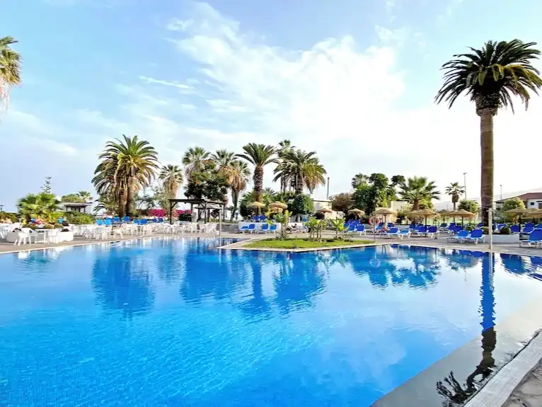 Estudi amb piscina en venda a Aceviño 21, imagen 20