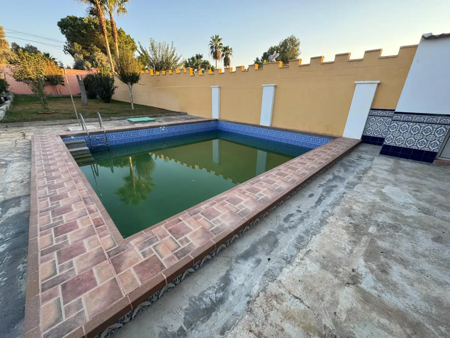 Piscina de Finca rústica en venta en Dos Hermanas