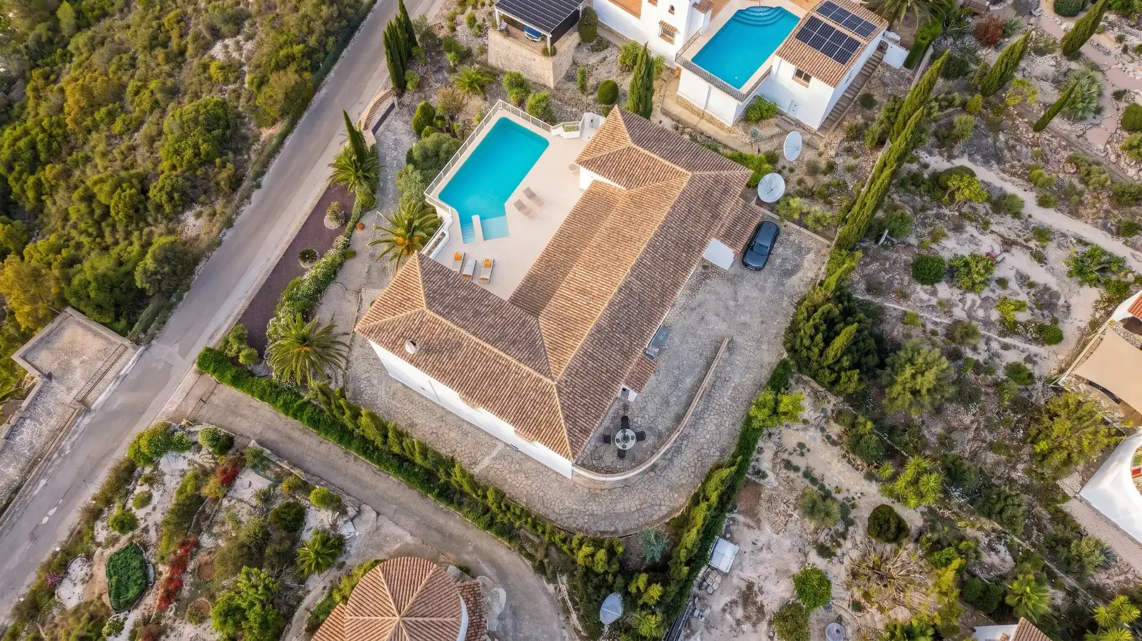 Vista exterior de Casa o xalet en venda en El Ràfol d'Almúnia amb Aire condicionat, Calefacció i Jardí privat