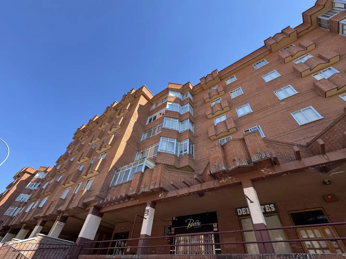 Vista exterior de Pis en venda en Ávila amb Calefacció i Terrassa