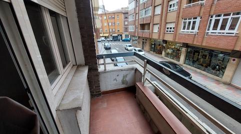 Foto 3 de Pis en venda a Calle del Obispo Almarcha, El Ejido - Santa Ana, León Capital