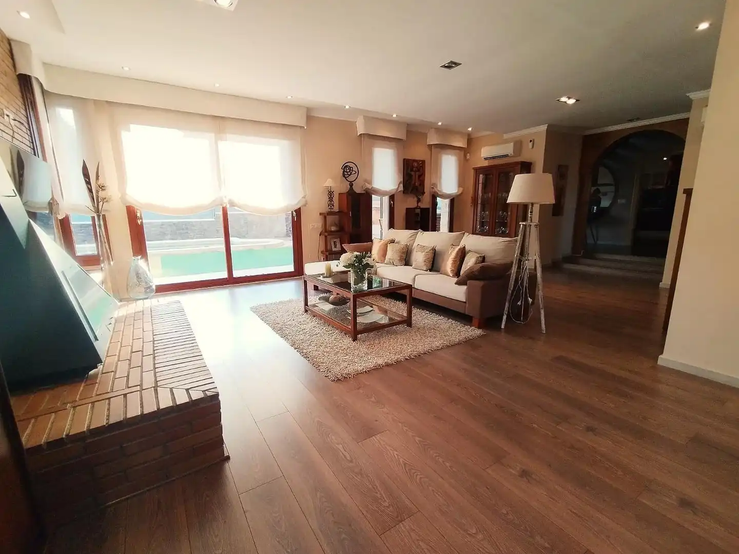 Sala de estar de Casa o chalet en venta en Viladecavalls con Calefacción, Jardín privado y Parquet