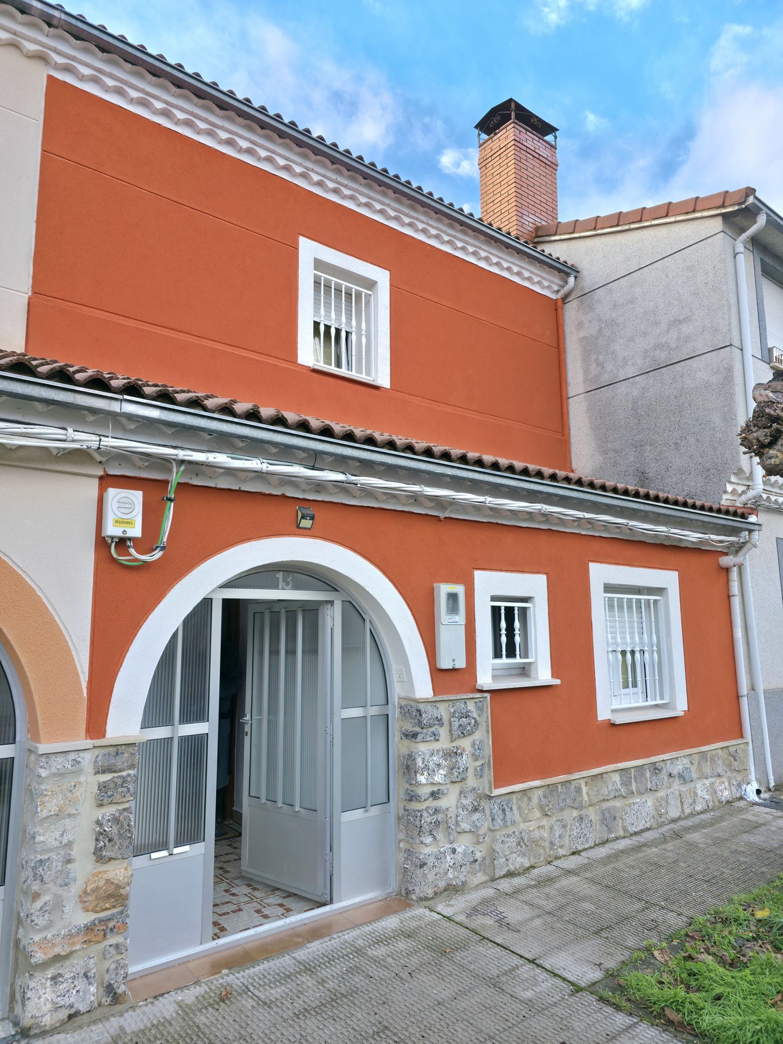 Exterior view of Single-family semi-detached for sale in Barruelo de Santullán  with Heating and Terrace