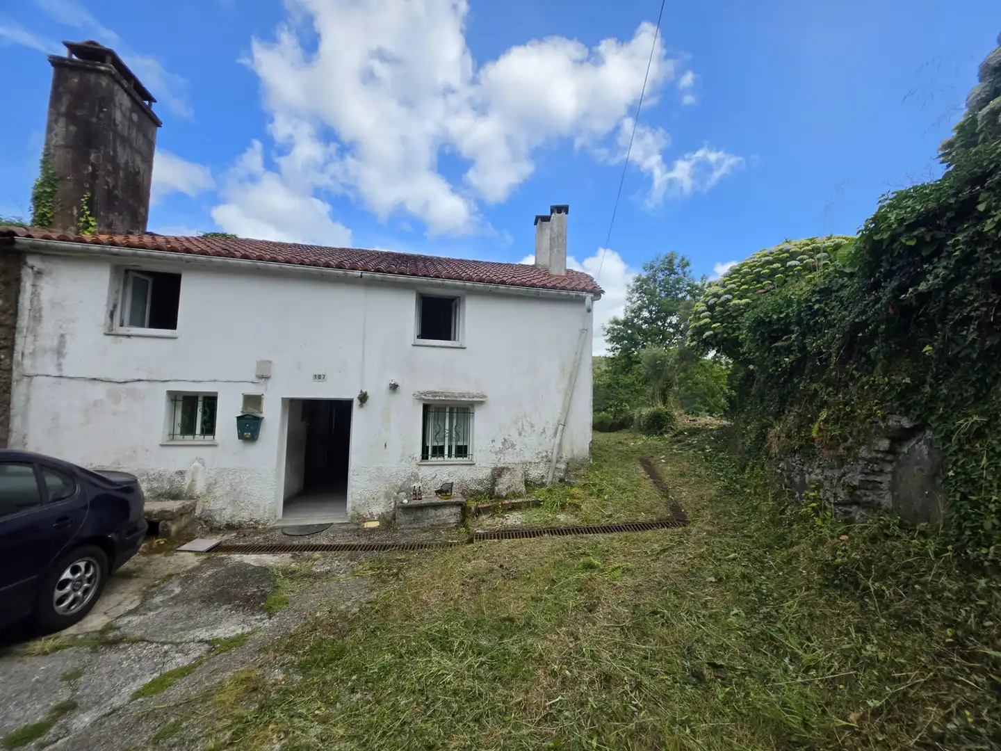 Vista exterior de Finca rústica en venda en Vimianzo amb Jardí privat i Traster