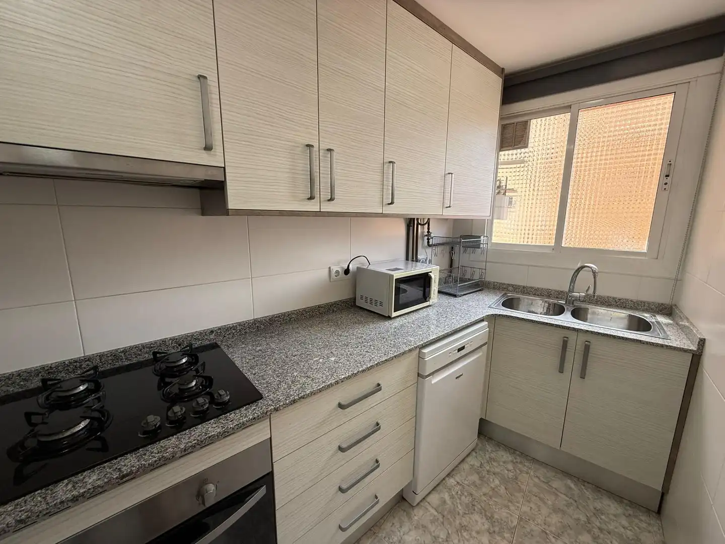 Cocina de Piso en venta en Sabadell con Trastero y Balcón