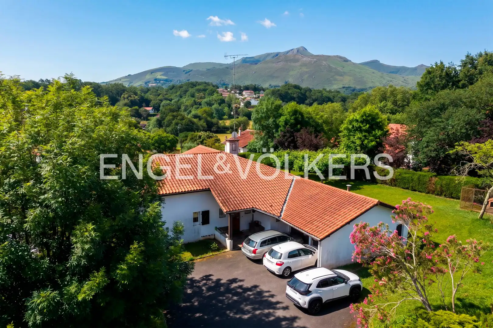 Vista exterior de Casa o chalet en venta en Ascain con Calefacción, Jardín privado y Terraza