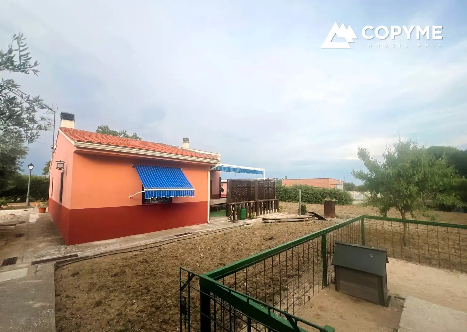 Vista exterior de Casa o chalet en venta en Novés con Aire acondicionado, Calefacción y Jardín privado