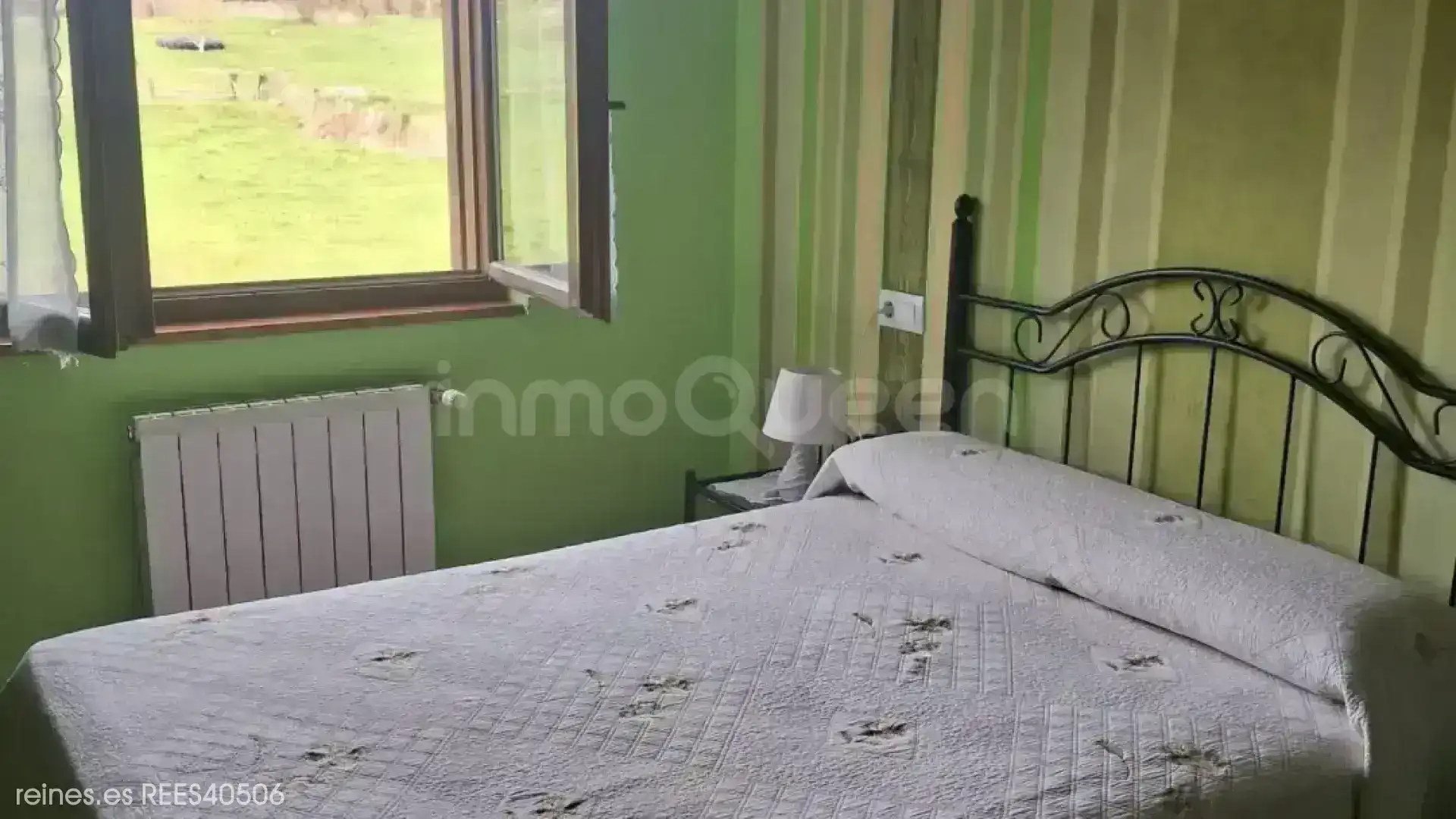 Habitación de Casa o chalet en venta en Val de San Vicente  con Calefacción y Amueblado