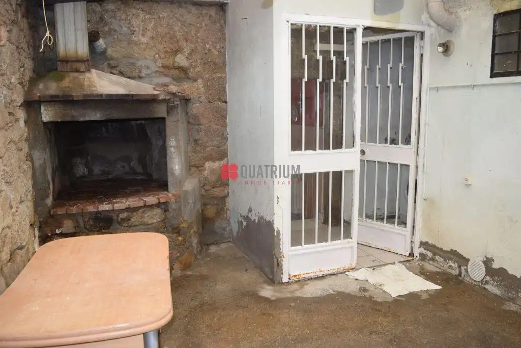 Casa o xalet en venda en Teo amb Jardí privat