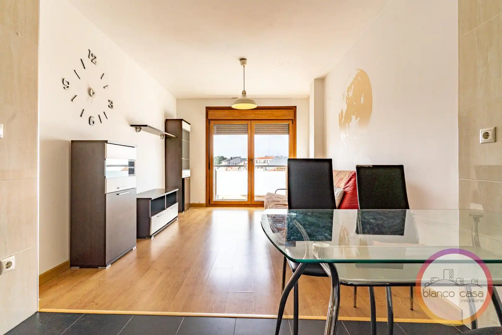 Comedor de Piso en venta en Carballo con Calefacción, Amueblado y Balcón