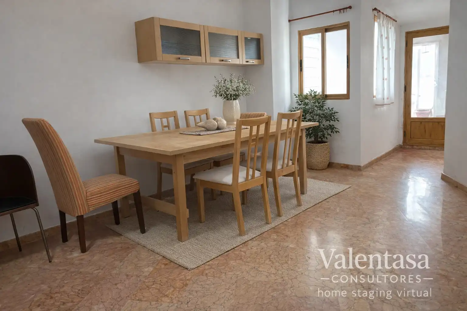 Comedor de Casa adosada en venta en Siete Aguas con Calefacción, Terraza y Amueblado