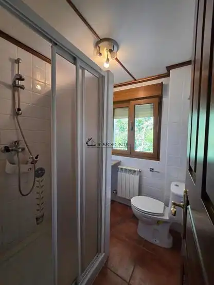 Baño de Casa o chalet en venta en Cerdedo con Calefacción, Jardín privado y Terraza