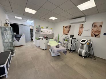 Business premises for sale in Paichi