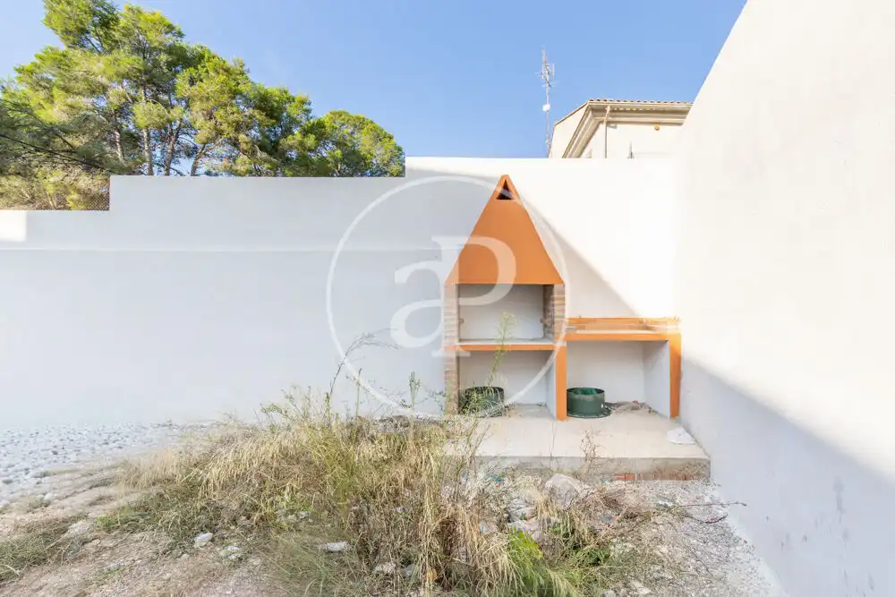 Casa aparellada amb terrassa en venda a Godelleta, imagen 41