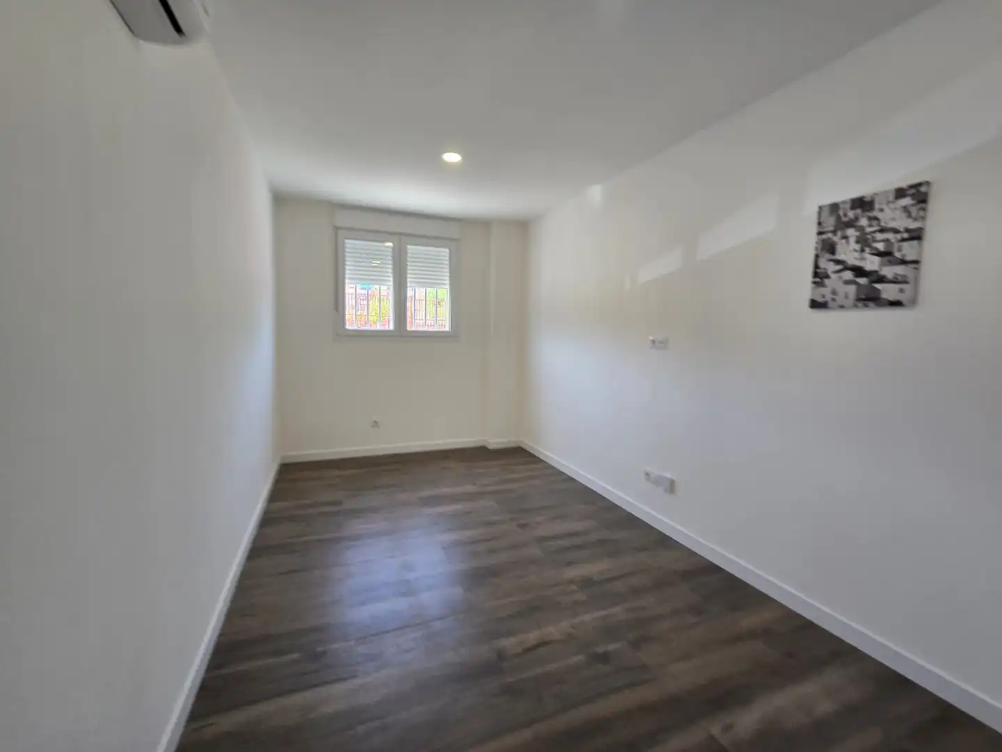 Habitación de Apartamento en venta en San Fernando de Henares con Aire acondicionado, Calefacción y Horno