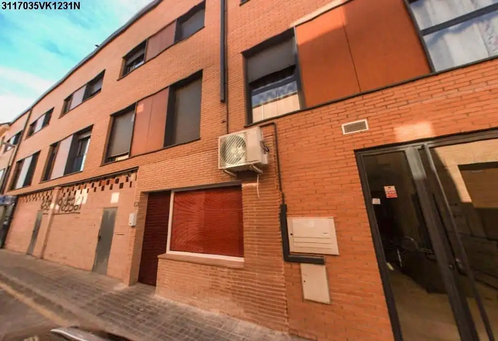 Piso con ascensor en venta en COMERCIO 5