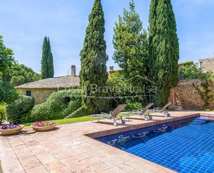 Jardí de Finca rústica en venda en Vilaür amb Piscina