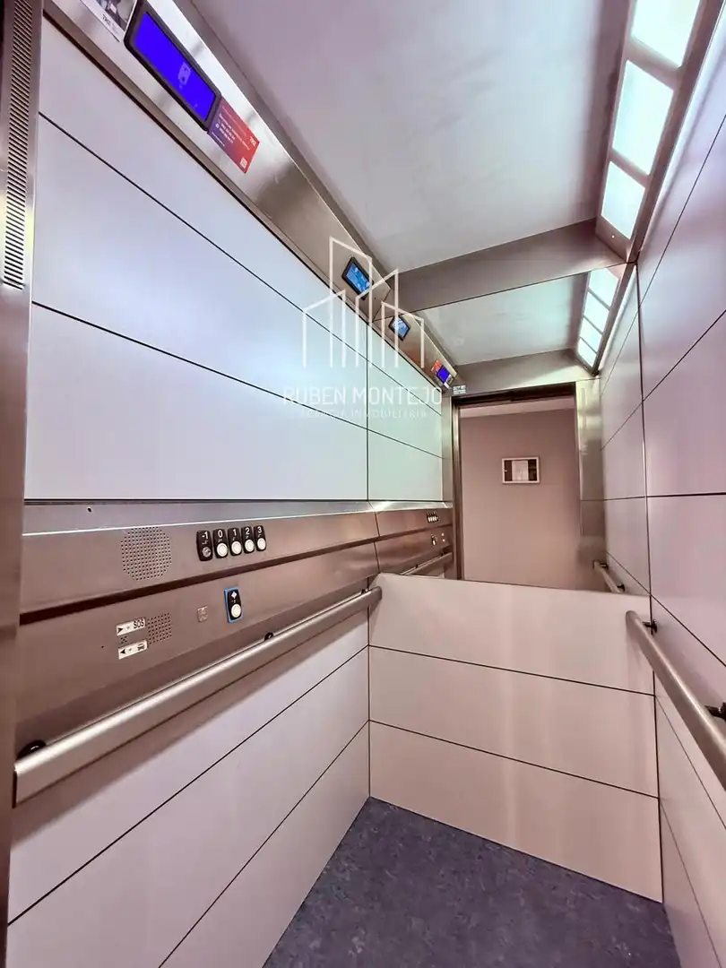 Cocina de Piso en venta en Salamanca con Calefacción, Terraza y Amueblado