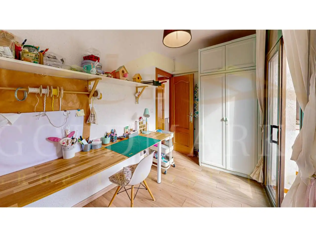 Habitación de Casa o chalet en venta en Corbera de Llobregat con Aire acondicionado, Calefacción y Jardín privado