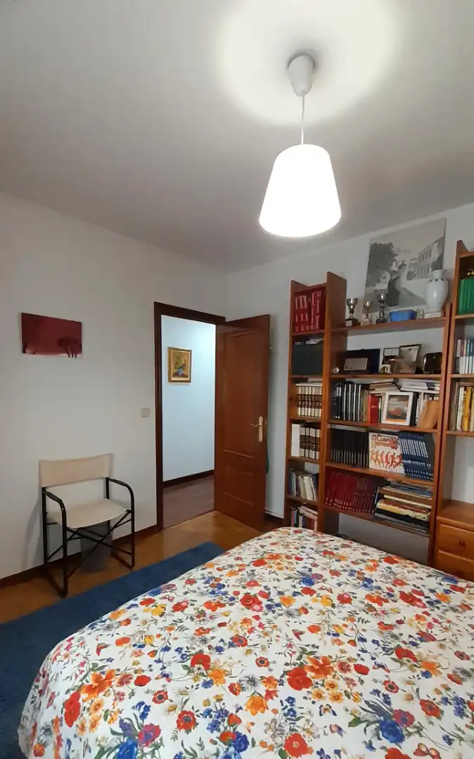 Piso en venta en Pontevedra Capital  con Calefacción, Parquet y Trastero