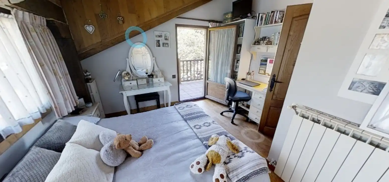 Dormitori de Casa o xalet en venda en Cabezón de la Sal amb Calefacció, Jardí privat i Terrassa