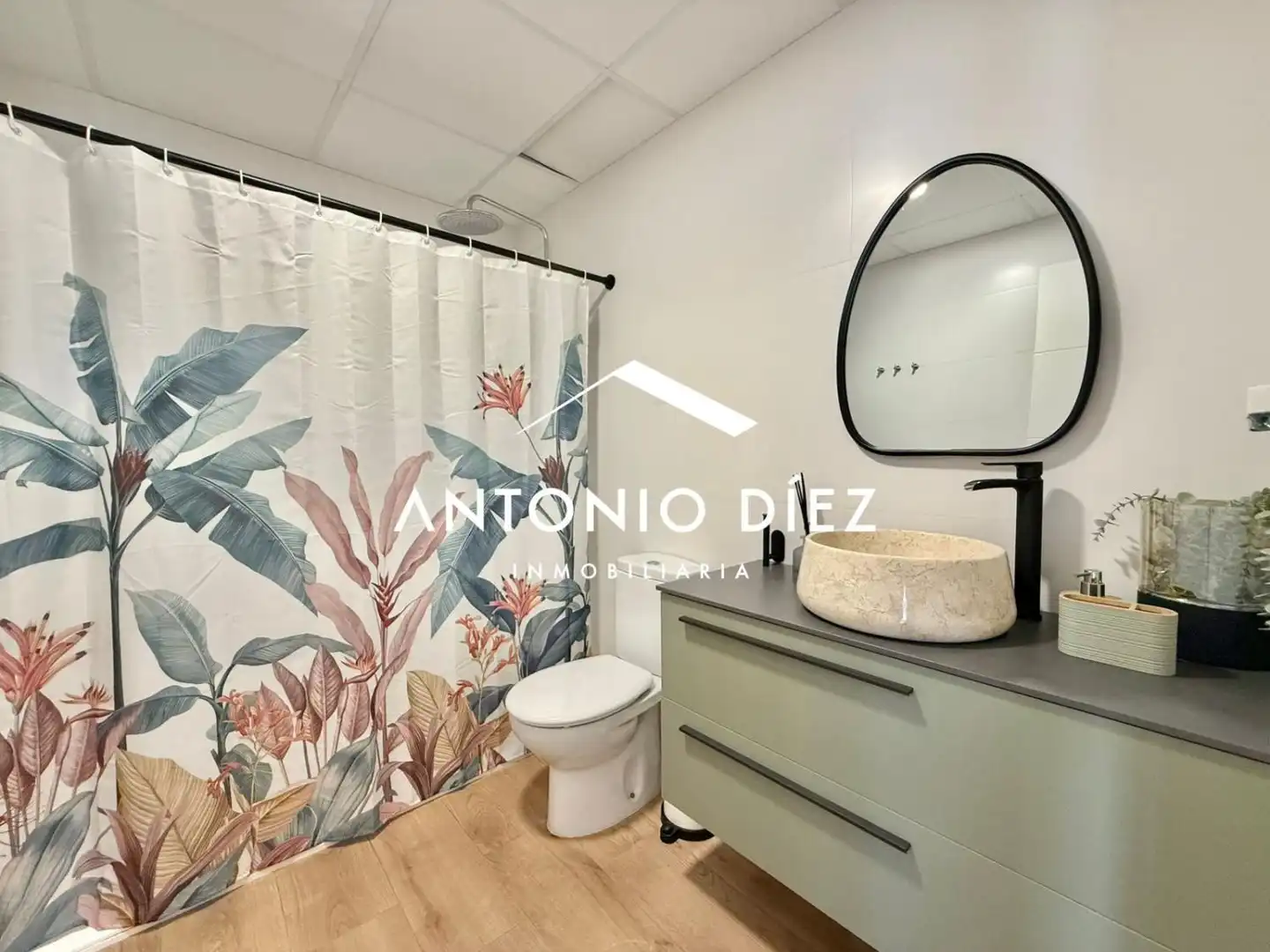 Bathroom of Attic for sale in Aspe  with Air Conditioner, Terrace and Storage room