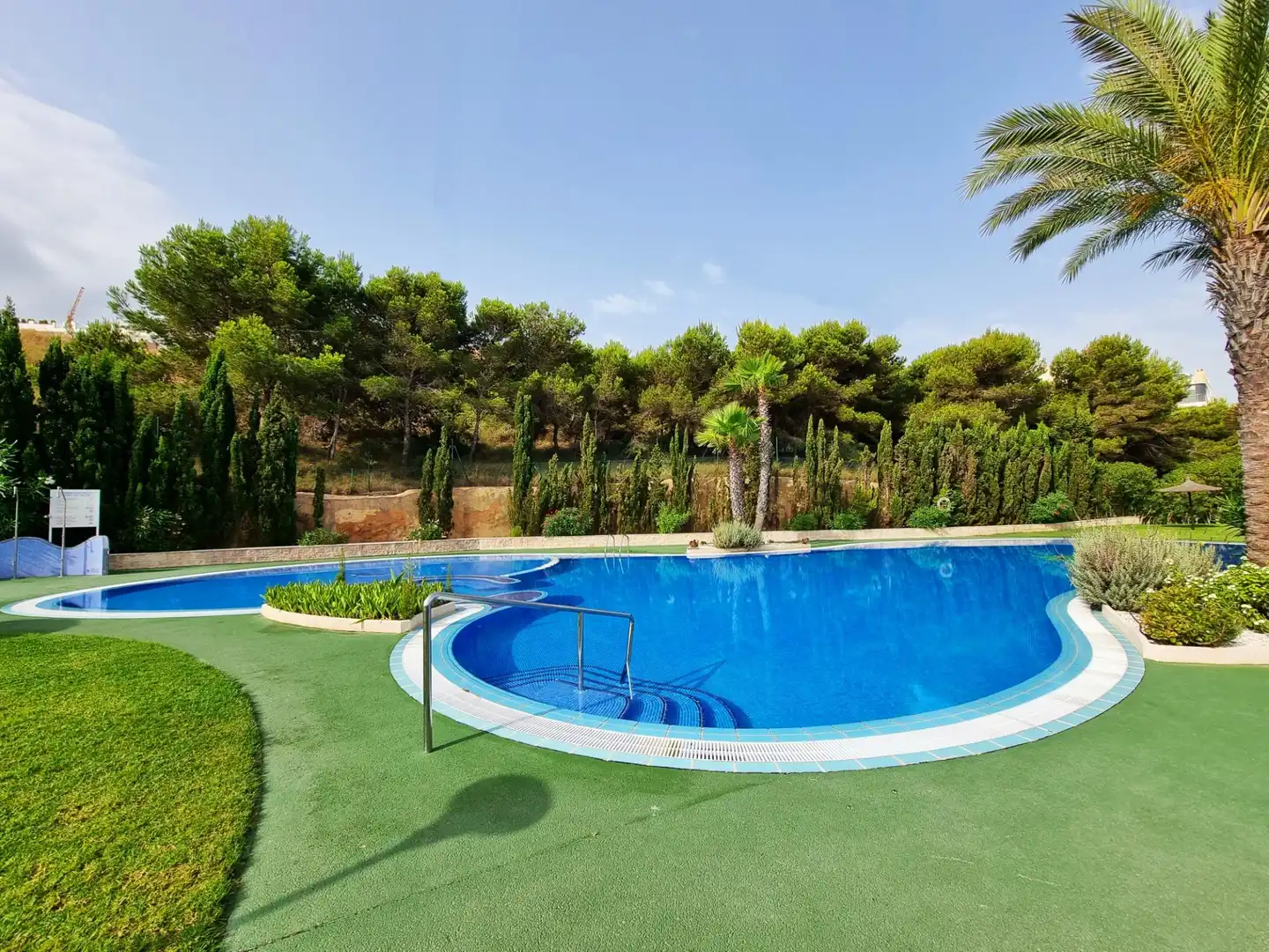 Piscina de Apartamento en venta en Santa Pola con Aire acondicionado, Amueblado y Piscina comunitaria