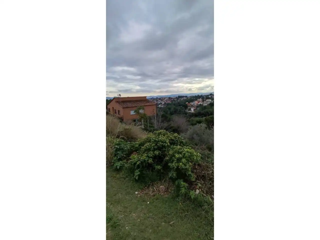 Terreno residencial en venta en Castellnou - Can Mir - Can Solà