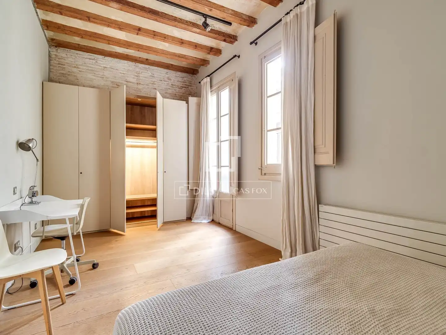 Habitación de Piso en venta en Barcelona con Aire acondicionado, Terraza y Amueblado