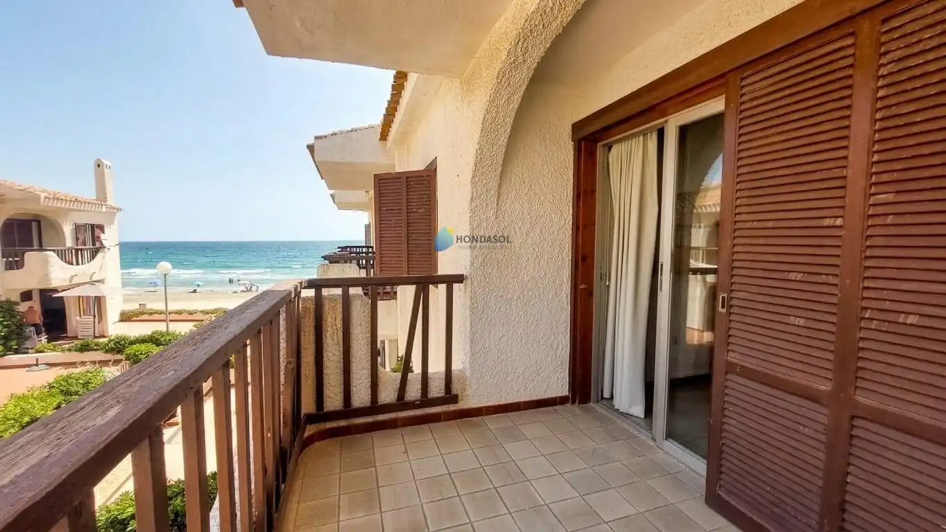 Terrasse von Maisonette zum Verkauf in La Manga del Mar Menor mit Terrasse, Abstellraum und Möbliert