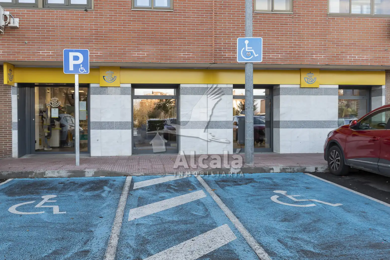 Parking of Flat for sale in Alcalá de Henares  with Air Conditioner, Heating and Private garden