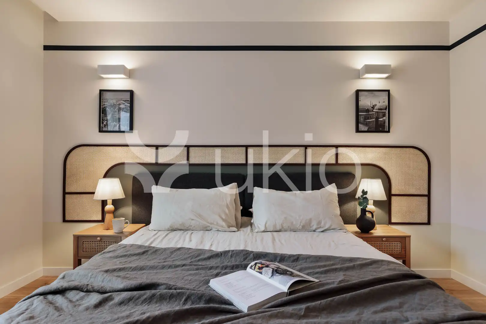 Bedroom of Apartments for rent in Barcelona  with Air Conditioner, Heating and Terrace