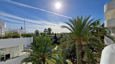 Foto 2 de Apartamento de alquiler en Principe Alfonso Hohenloh, La Carolina - Guadalpín, Marbella