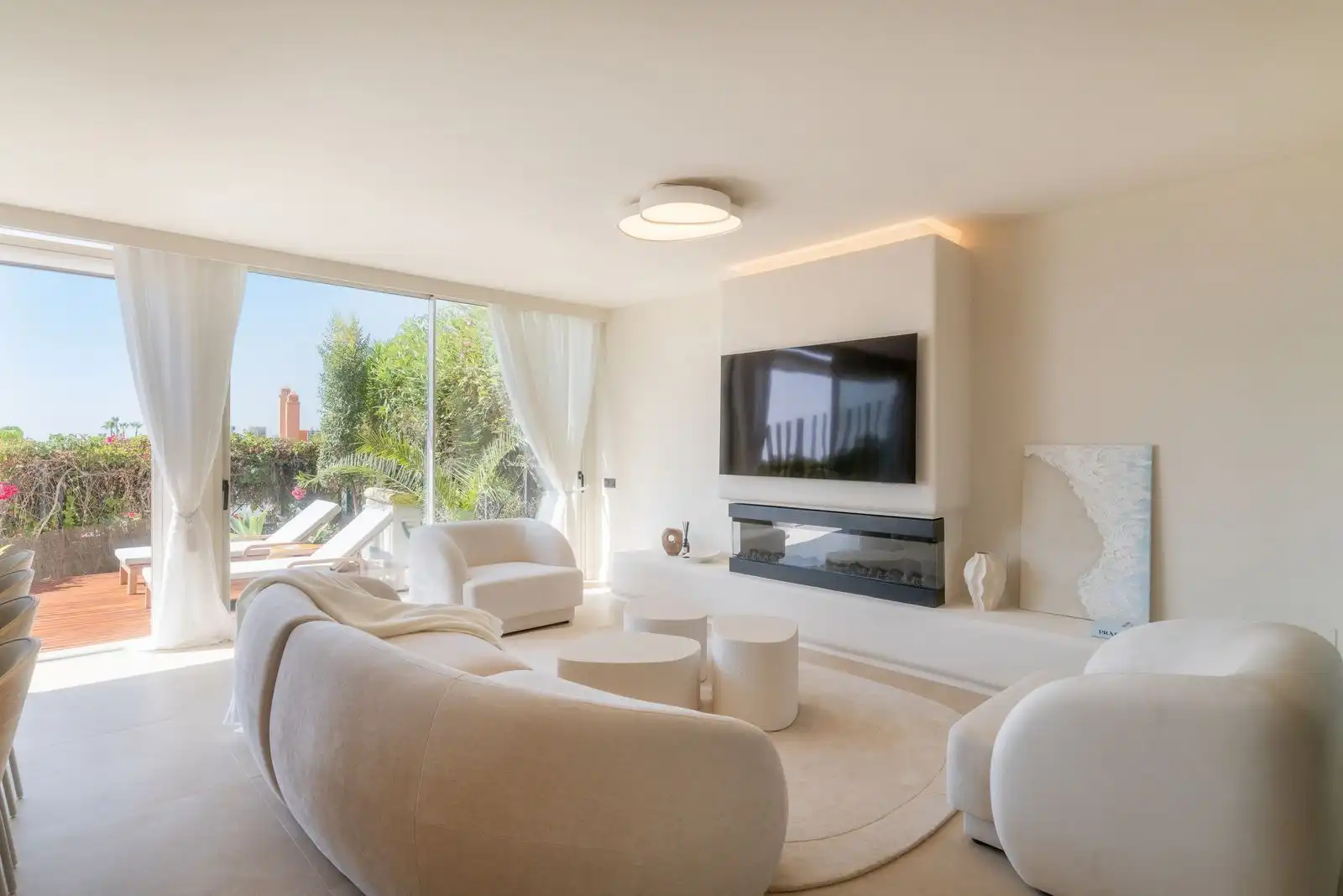 Flat with pool for sale in Calle Londres S/N, imagen 2