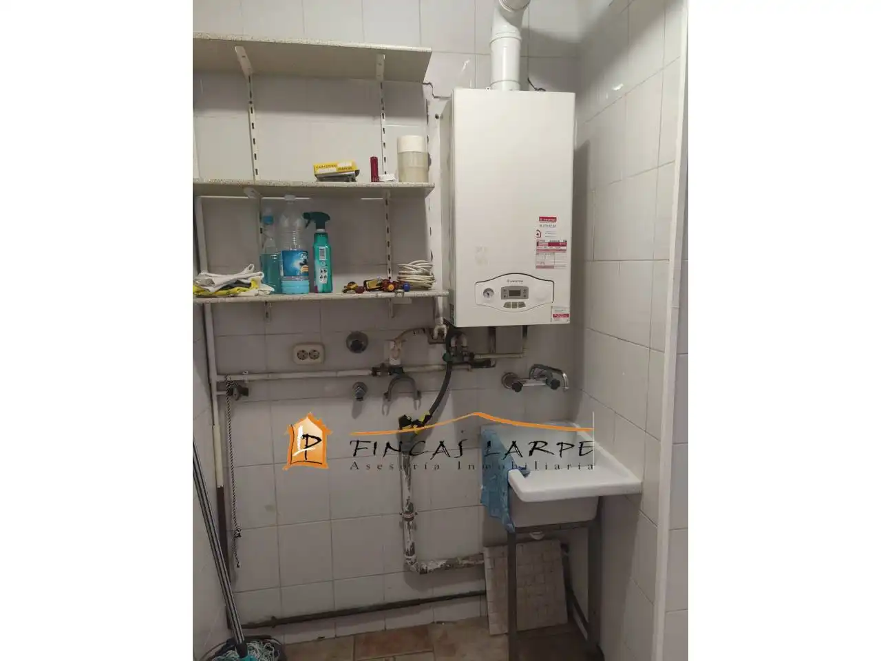 Wohnung zum Verkauf in Martorell mit Klimaanlage, Heizung und Balkon