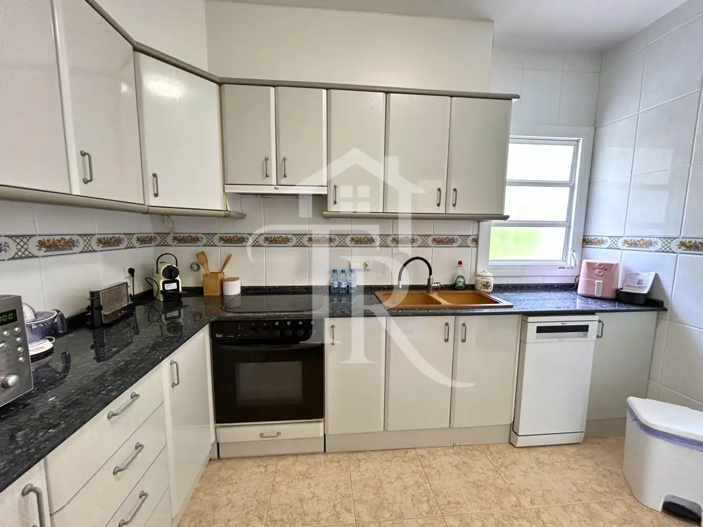 Kitchen of Houses for rent in Roda de Berà  with Private garden, Swimming Pool and Furnished