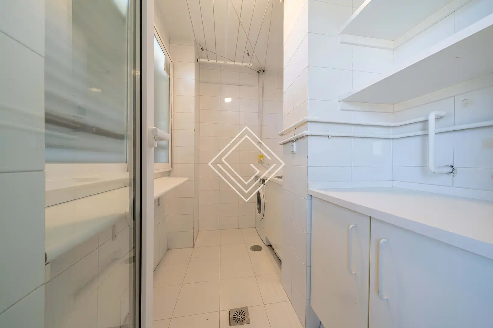 Badezimmer von Dachboden zum Verkauf in Madrid mit Klimaanlage, Heizung und Terrasse