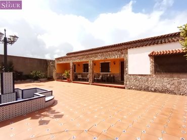 Landhaus zum Verkauf in Vejer