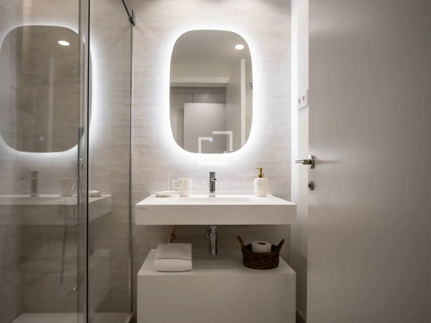Baño de Piso de alquiler en Sant Miquel de Fluvià con Aire acondicionado y Amueblado