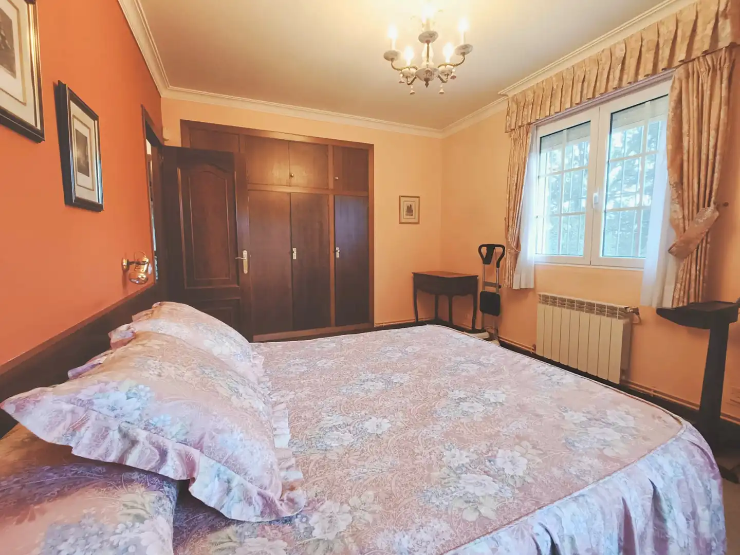 Schlafzimmer von Haus oder Chalet zum Verkauf in Narón mit Heizung, Privatgarten und Ofen