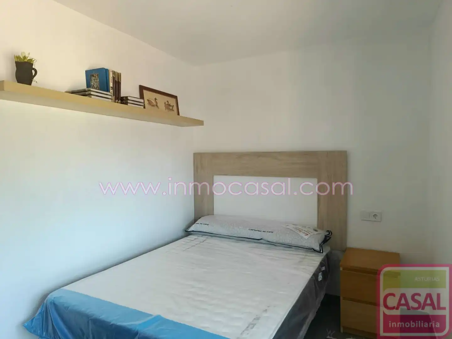 Schlafzimmer von Wohnung zur Miete in Aller mit Heizung und Möbliert