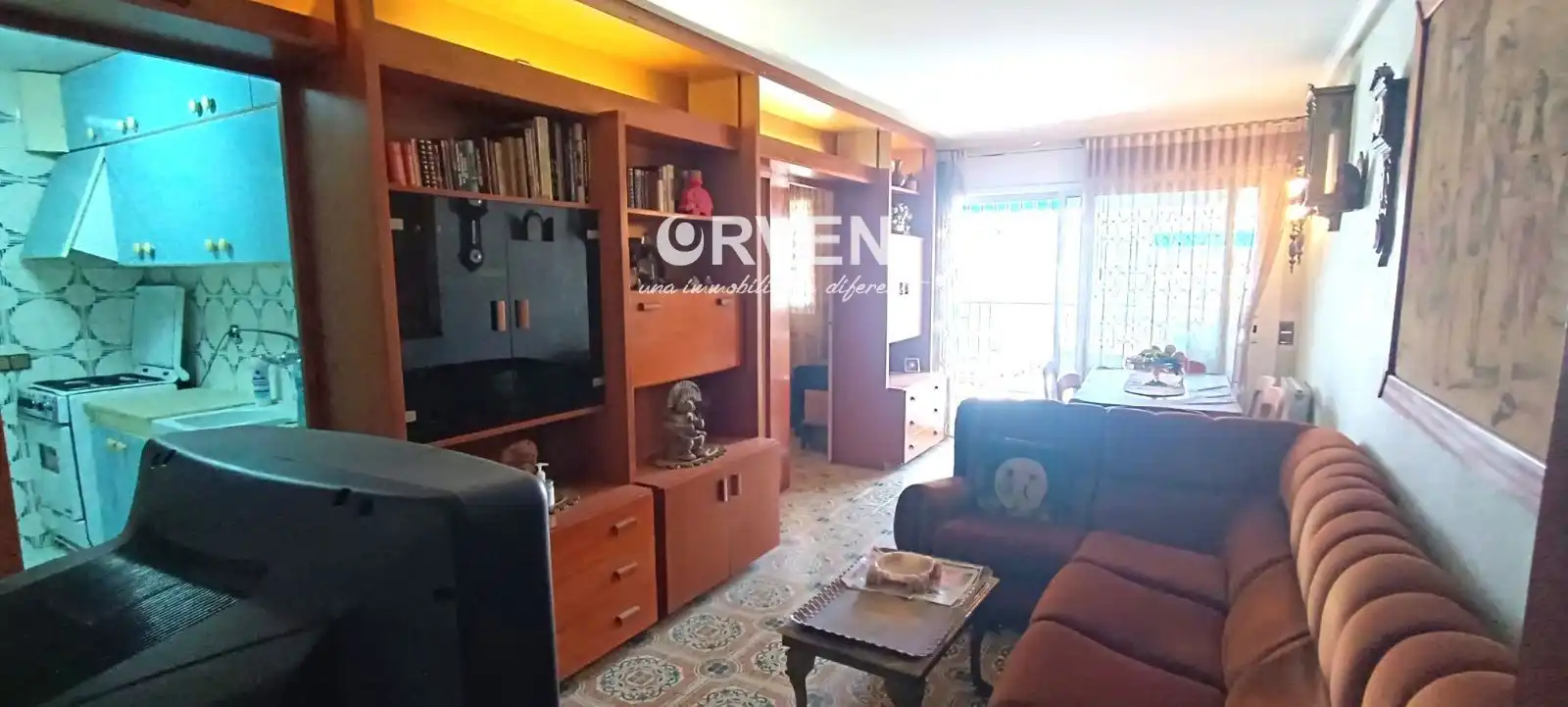 Flat with lift for sale in LLUIS COMPANYS, imagen 2