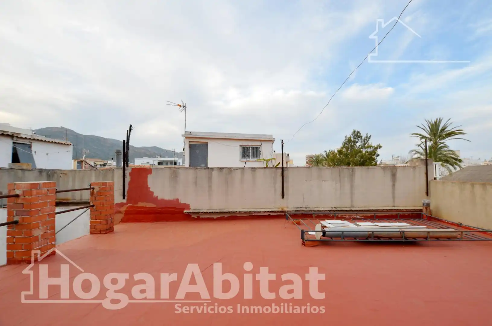 Vista exterior de Casa o xalet en venda en Xeraco amb Terrassa, Traster i Moblat