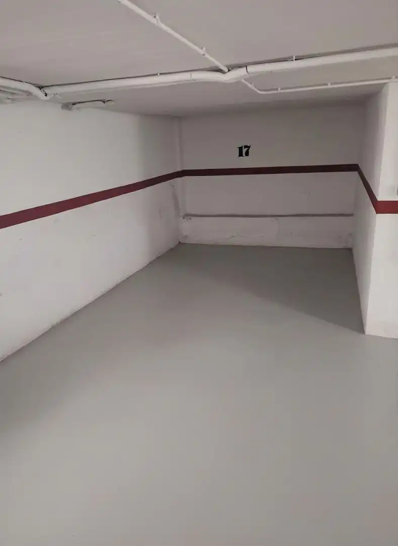 Piso en venta en La Adrada  con Calefacción, Terraza y Trastero