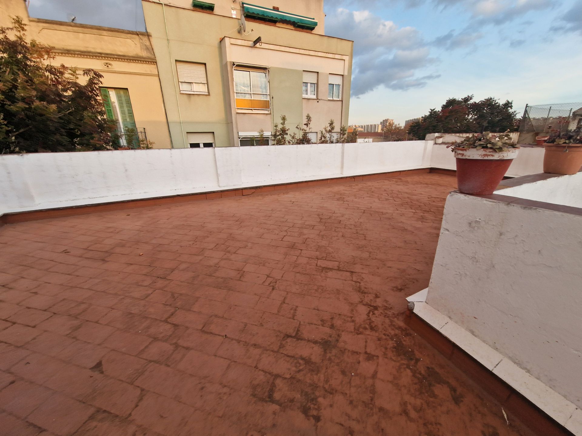 Terrassa de Pis en venda en L'Hospitalet de Llobregat amb Aire condicionat, Terrassa i Forn
