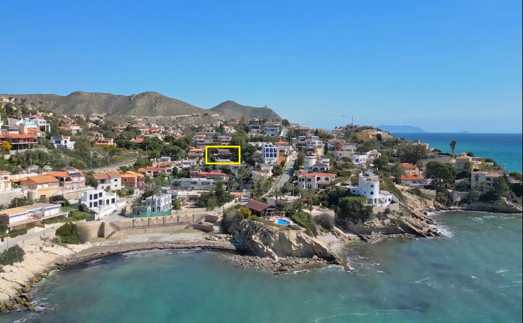 Vista exterior de Casa o xalet en venda en El Campello amb Aire condicionat, Jardí privat i Terrassa