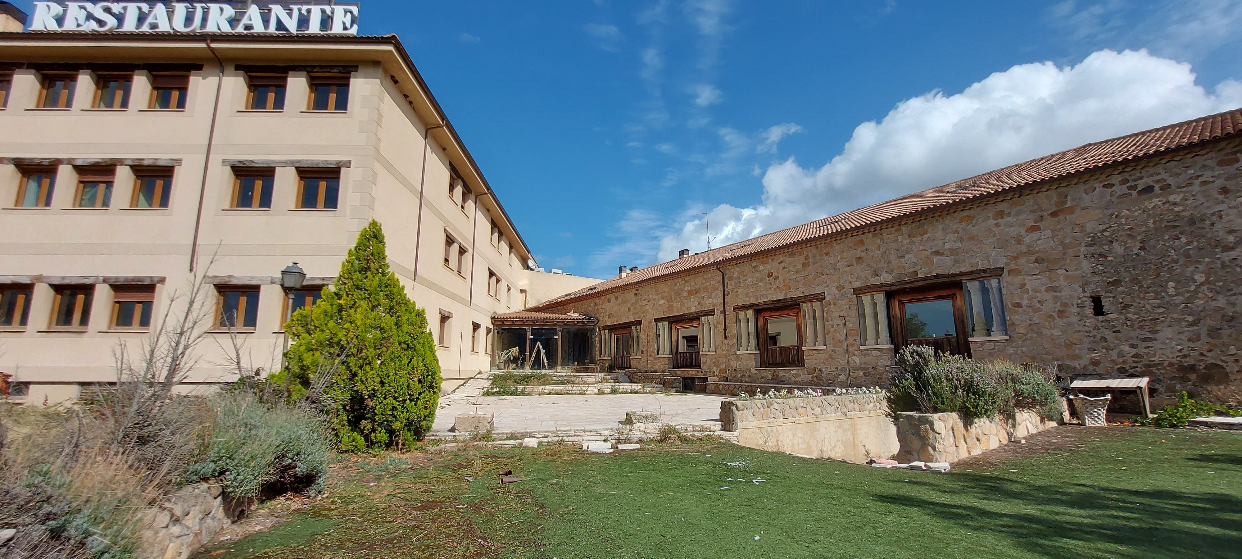 Exterior view of Building for sale in Santo Tomé del Puerto