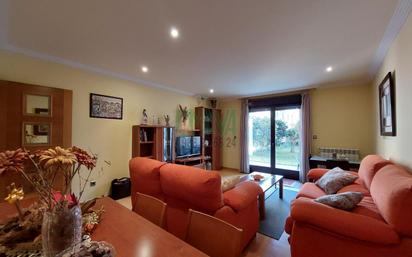 Living room of House or chalet for sale in Ourense Capital   with Balcony